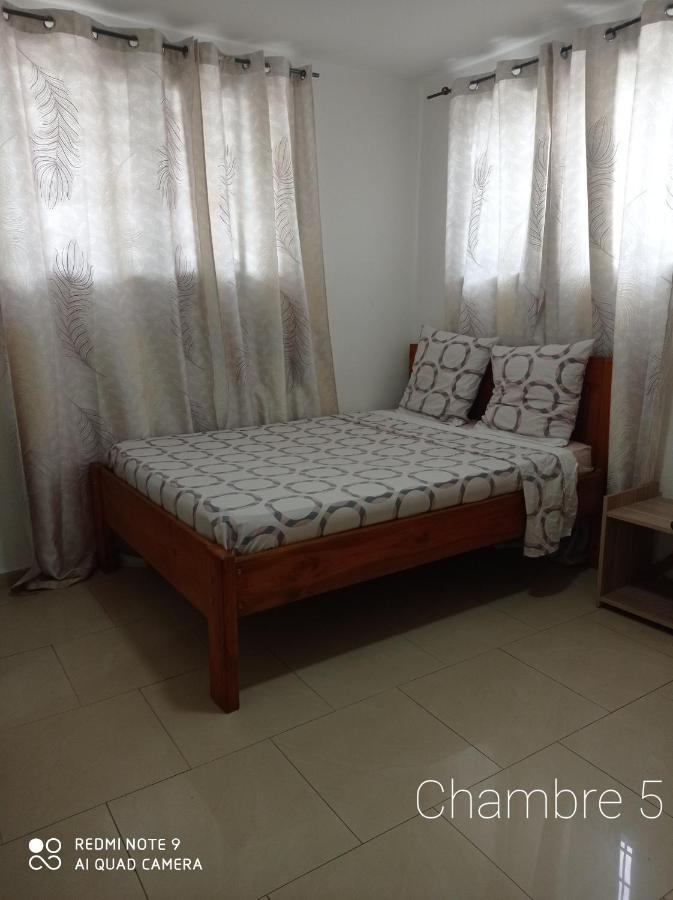 Le Mastro Chambre D'Hotes Mamoudzou Екстер'єр фото